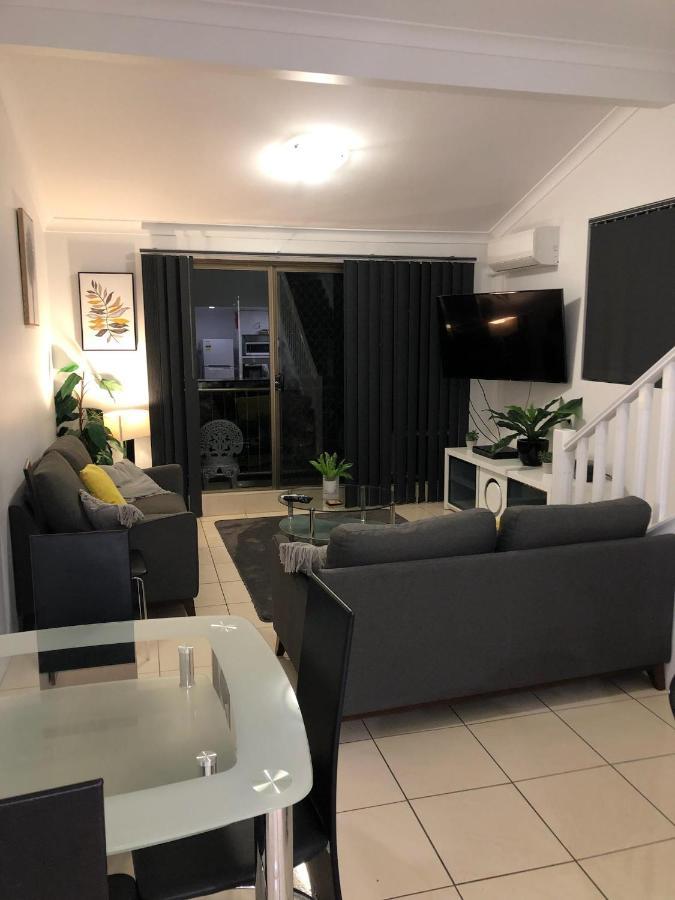 Anacapri Holiday Resort Apartments Surfers Paradise Exterior foto