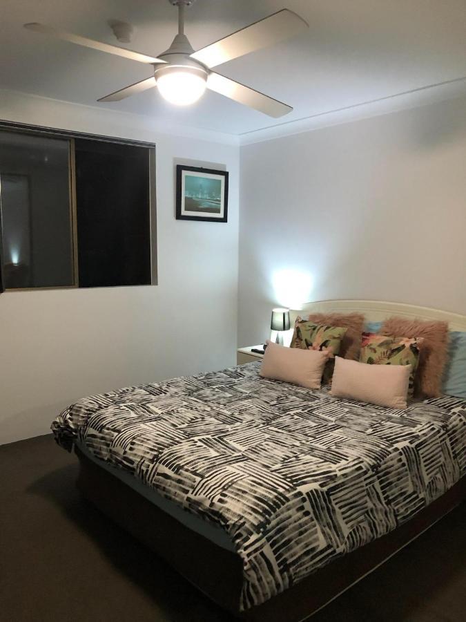 Anacapri Holiday Resort Apartments Surfers Paradise Exterior foto