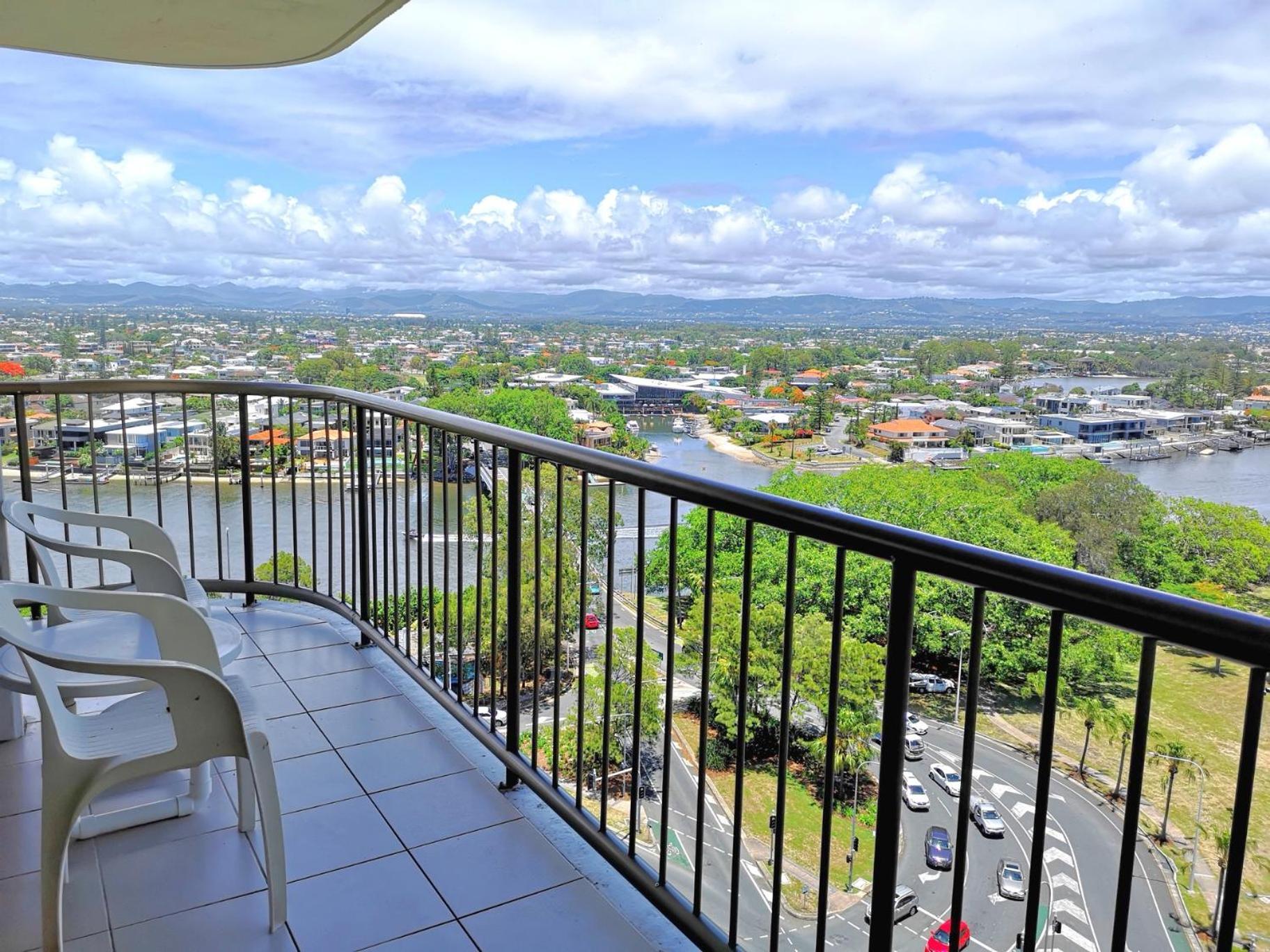 Anacapri Holiday Resort Apartments Surfers Paradise Exterior foto