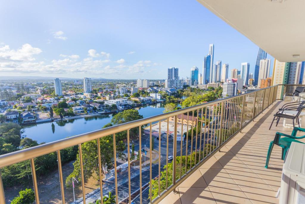 Anacapri Holiday Resort Apartments Surfers Paradise Exterior foto